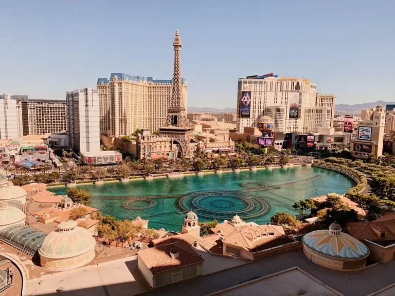 vegas downtown vs strip cost - Downtown Vegas vs Strip Hotel Cost Comparison Las Vegas
